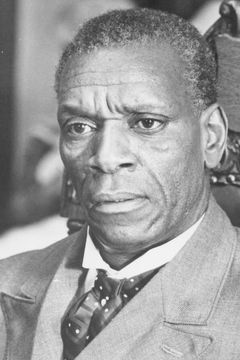 Moses Gunn interpreta Cairon - Empress' Servant
