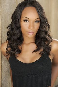 Ashani Roberts interpreta Pretty Nurse (uncredited)
