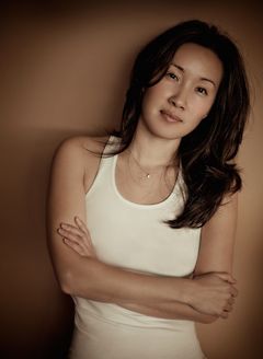 Susie Lee interpreta Female Doctor