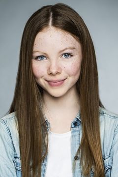 Sadie Munroe interpreta Kid #1