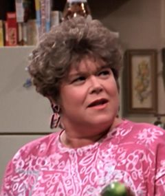 Lois Foraker interpreta Hot Mary (uncredited)