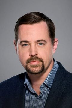 Sean Murray interpreta Timothy McGee