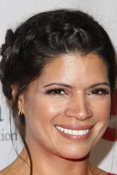 Andrea Navedo interpreta Michelle