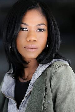 Vanessa Lee Chester interpreta Talona
