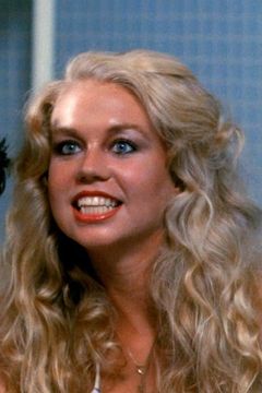Cindy Manion interpreta Dancing Coed