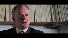 Willem Buiter interpreta Self - Chief Economist, Citigroup