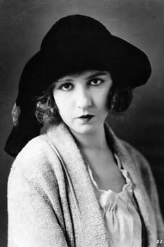 Dorothy Gish interpreta Celia Fermoyle / Regina Fermoyle
