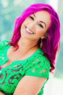 Tabitha St. Germain interpreta Miette Walla (voice)