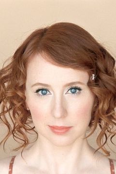 Jennifer Holloway interpreta Sheila (uncredited)