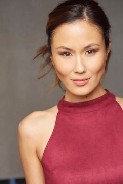 Minae Noji interpreta Additional Voices (voice)