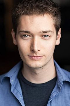 Ian Hanlin interpreta Beet (voice)