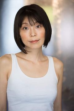 Ai Yoshihara interpreta Mental Health Specialist