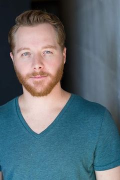 Steven Reddington interpreta Parks Dept. Employee (uncredited)