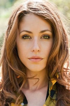 Amanda Crew interpreta Wendy