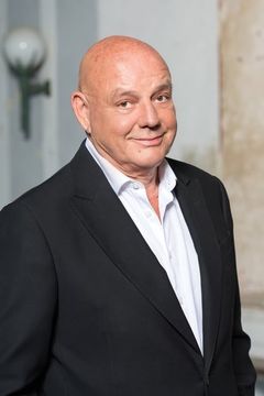 Wolfgang Böck interpreta Bratfisch
