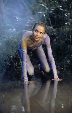 Sam Healy interpreta Bella