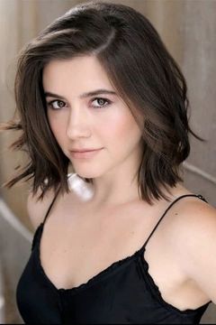 Ana Golja interpreta Leah