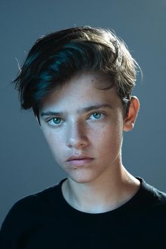 Levi Strasser interpreta Stokes' Grandson