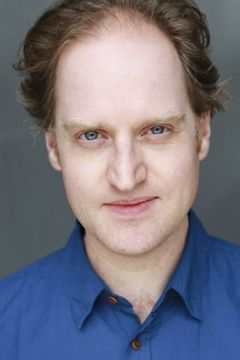 Daniel Gosling interpreta Hugo