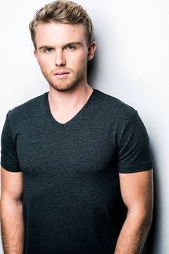 Ian Ward interpreta Steve (as Ian Brininstool)