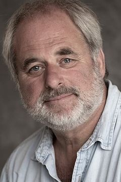 Howard Ward interpreta Roy Whiting - Elder