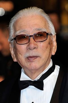 Tadashi Okuno interpreta Takashi