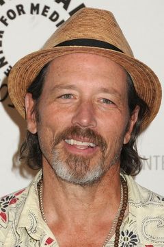 Brian Wimmer interpreta Extra