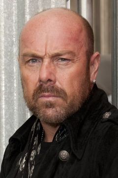 Jason Bonham interpreta A.C.