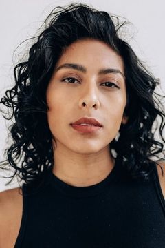 Michelle Rambharose interpreta Isabelle