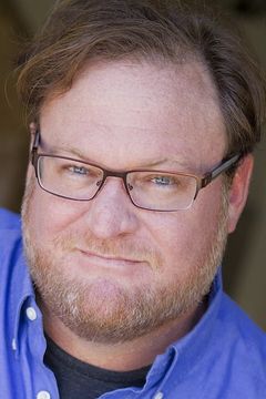 John Henry Canavan interpreta Jailer