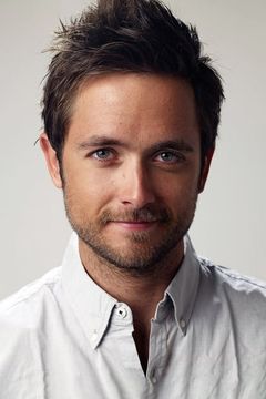 Justin Chatwin interpreta Steve Wilton/Jimmy Lishman