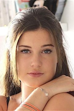 Alexia Chardard interpreta Coloc fille