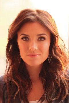 Rebecca St. James interpreta Flight Attendant