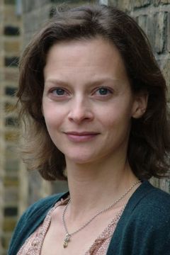 Julie Cox interpreta Princess Irulan Corrino
