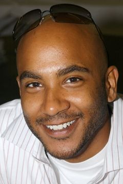 Cirroc Lofton interpreta Skateboarder #1