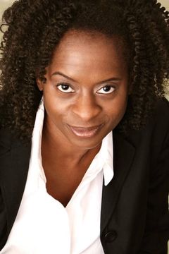 Holly Walker interpreta Additional Voices (voice)