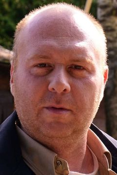 Gilles Soeder interpreta Kurt