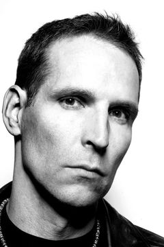 Todd McFarlane interpreta Bum