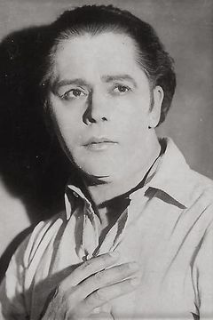 Theodore Kosloff interpreta Dance Instructor (uncredited)