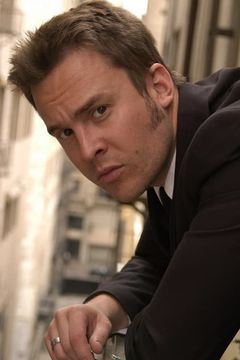 Jake Lucas interpreta Institution Guard (as Jacob Lucas)