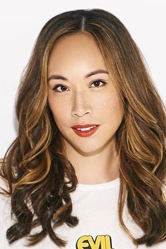 Elizabeth Ho interpreta Yuki