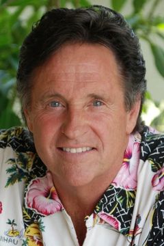 Robert Hays interpreta Blaine Riker