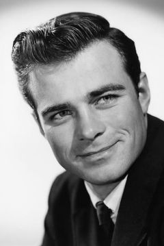 Glenn Corbett interpreta Pat Garrett