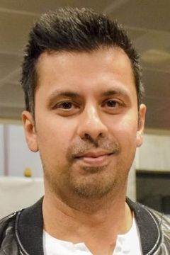 Assad Siddique interpreta Faizal