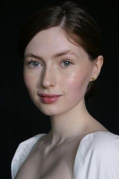 Grace Dunn interpreta Grace