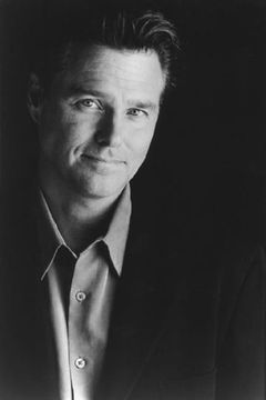 Greg Evigan interpreta Detective John Rykker