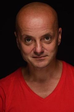 François Genty interpreta The patient