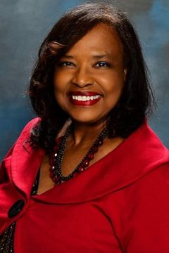 Sheri Hawthorne Carbone interpreta Mrs. Winslow