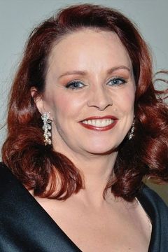 Sheena Easton interpreta Herself - Singer in Title Sequence (uncredited)