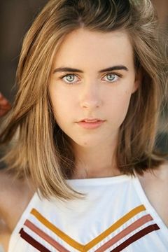 Madeleine Murden interpreta Young Audrey